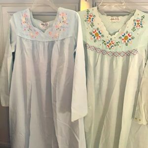2 women’s nightgowns